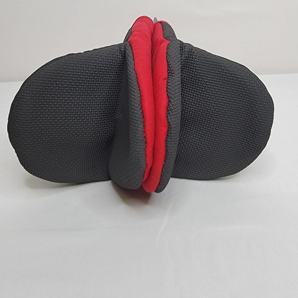 Disney Santa STITCH Christmas Holiday 2 Pack Kitchen Cooking Oven Mini Mitts New - Picture 4 of 8